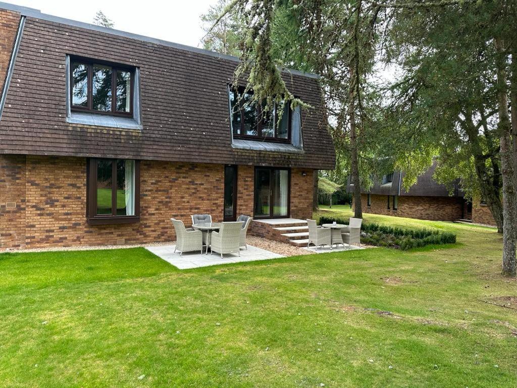 One Dunbar Court Gleneagles Village Огтерардер Екстер'єр фото